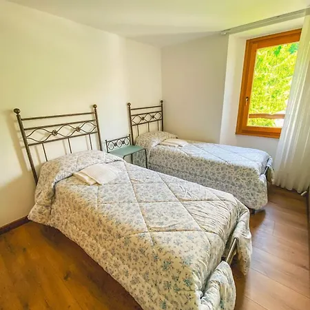 Il Paradiso לינה וארוחת בוקר 3*