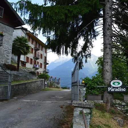 לינה וארוחת בוקר Il Paradiso 3*