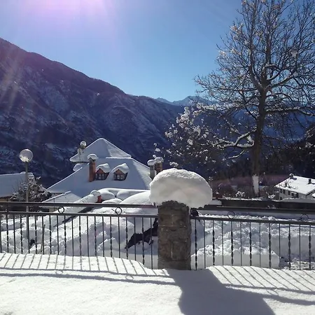 לינה וארוחת בוקר Il Paradiso 3*