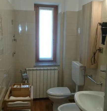 Il Paradiso לינה וארוחת בוקר 3*